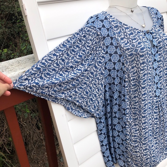 Lucky Brand Women's Blue Floral Blouse - Picture 5 of 11